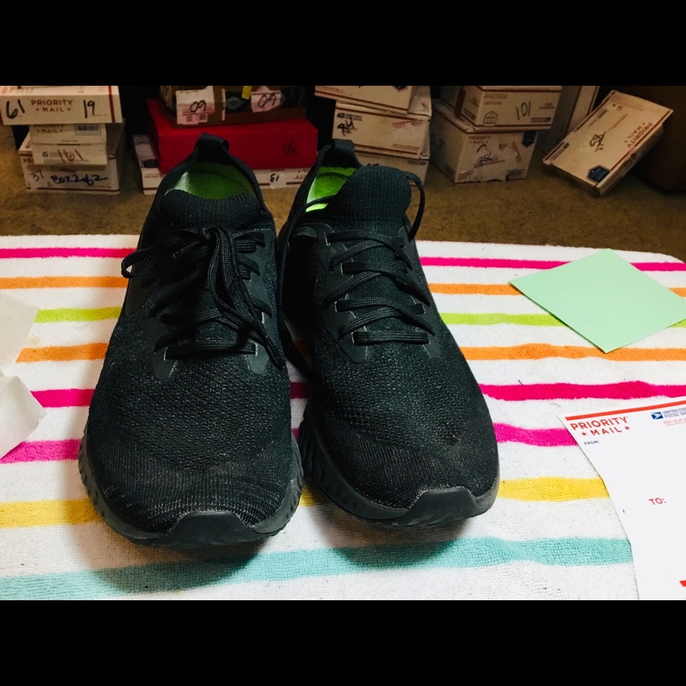 94 Nike Epic React Black Running Sneakers